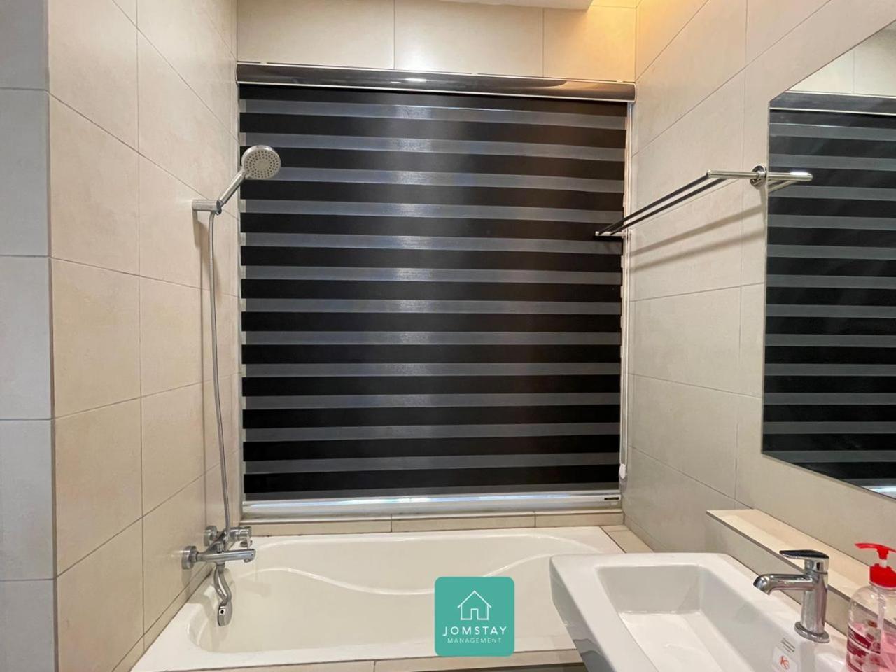 Jomstay Octagon Palm Suites איפוה מראה חיצוני תמונה