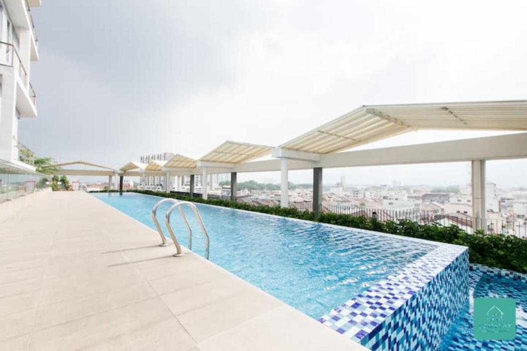 Jomstay Octagon Palm Suites איפוה מראה חיצוני תמונה